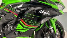 Kawasaki Ninja Zx 4 ZX400SRFNN (24MY)